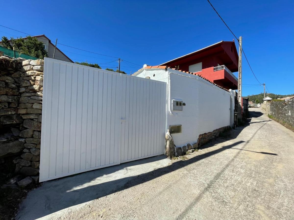 Casita Independiente Y Tres Apartamentos Con Piscina Ladeira Playa Baiona Bagian luar foto