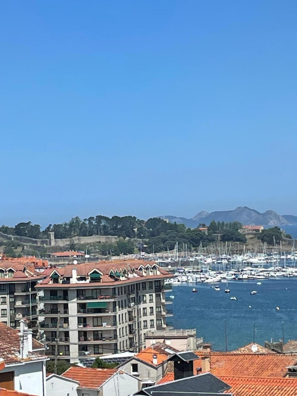 Casita Independiente Y Tres Apartamentos Con Piscina Ladeira Playa Baiona Bagian luar foto
