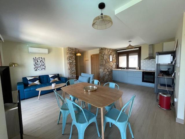 Casita Independiente Y Tres Apartamentos Con Piscina Ladeira Playa Baiona Bagian luar foto
