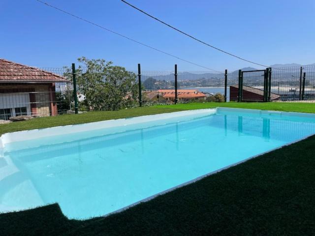 Casita Independiente Y Tres Apartamentos Con Piscina Ladeira Playa Baiona Bagian luar foto