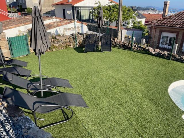 Casita Independiente Y Tres Apartamentos Con Piscina Ladeira Playa Baiona Bagian luar foto